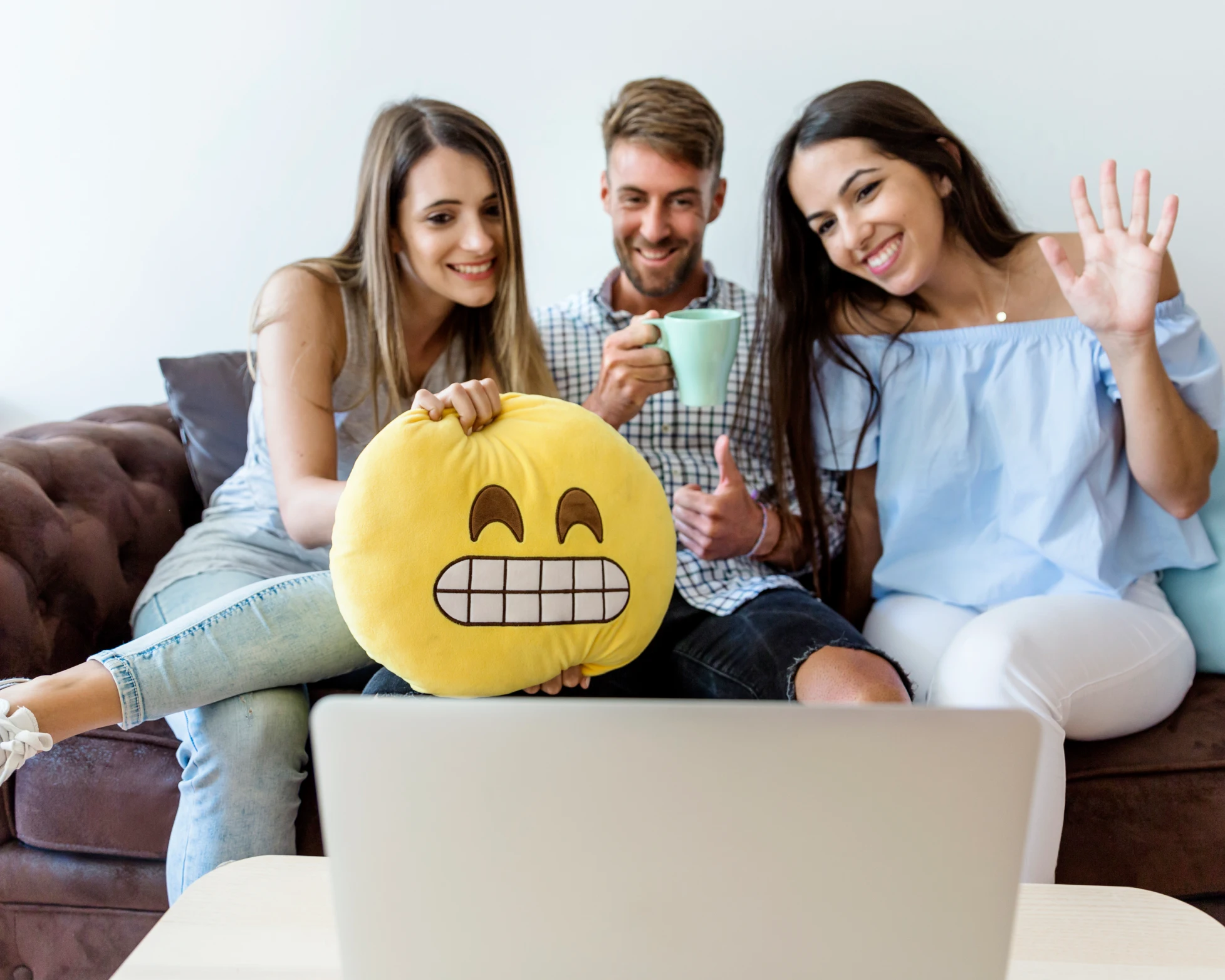 How Social Media Platforms Shape Online Comedy